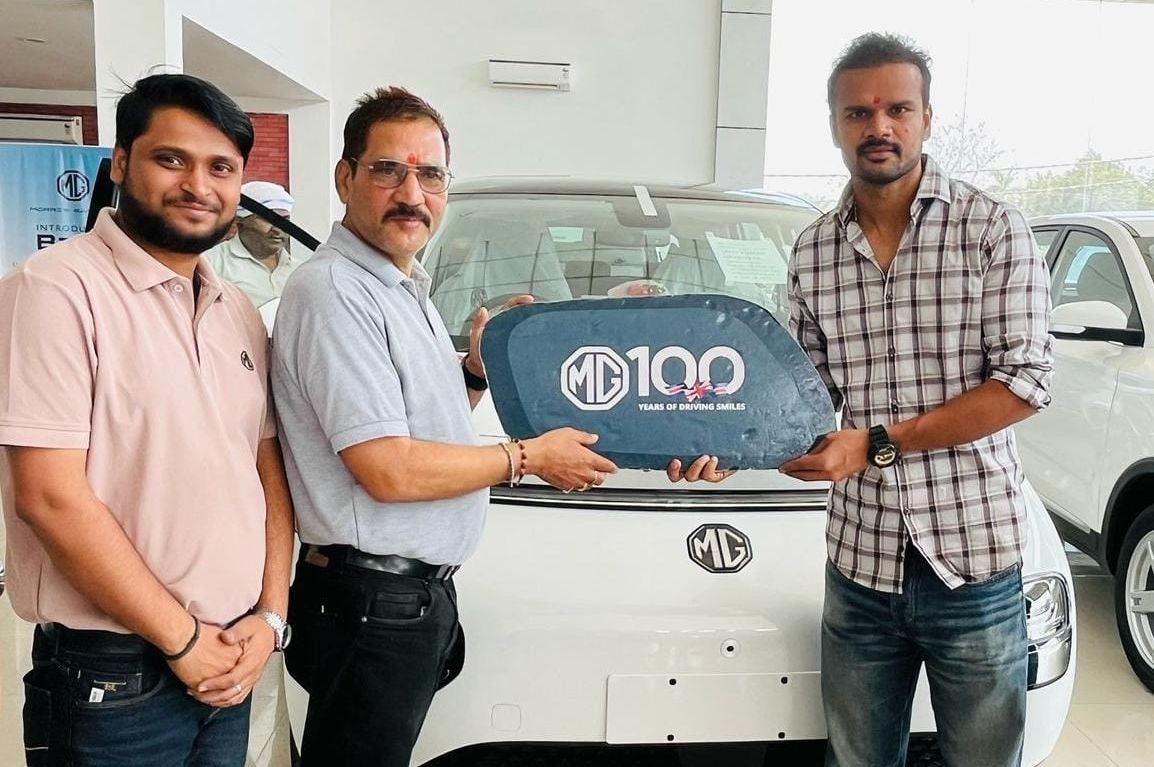 Olympic Star Lalit Upadhyay Takes Home the MG Windsor EV
